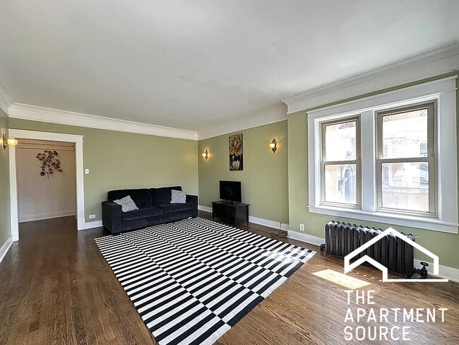 5023 N Ridgeway Ave, Unit 1