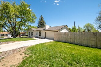 1599 Cedar St in Broomfield, CO - Building Photo - Building Photo