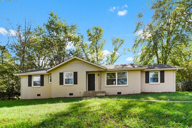 property at 604 Mayflower St
