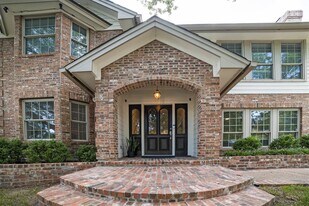 1702 Crested Butte Dr in Austin, TX - Building Photo