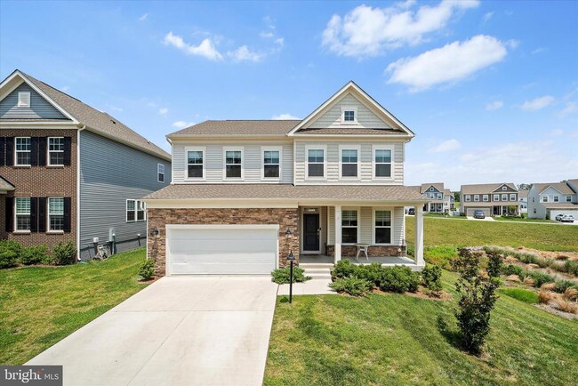 2093 Whithorn Hl in Jeffersonton, VA - Foto de edificio - Building Photo