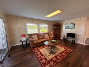 3512 Celestial Way in North Fort Myers, FL - Building Photo - Building Photo