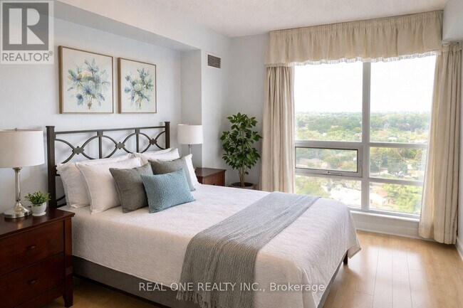 238 Bonis Ave in Toronto, ON - Building Photo - Building Photo