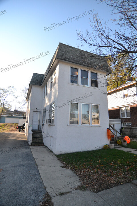 712 Grant Ave in Joliet, IL - Building Photo