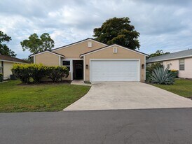 517 Bearded Oaks Cir in Sarasota, FL - Building Photo