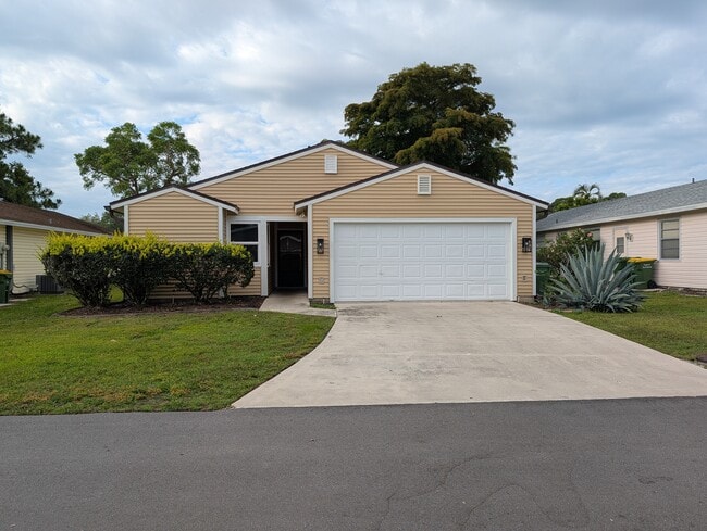 property at 517 Bearded Oaks Cir