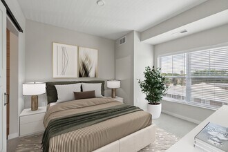 The Hendrickson in Falcon Heights, MN - Building Photo - Building Photo