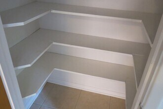 1016 N Euclid Ave in Highland Park, PA - Foto de edificio - Building Photo