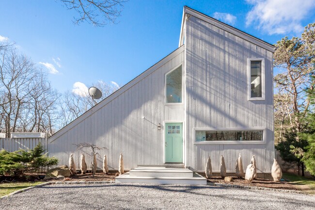 property at 17 Shorewood Dr