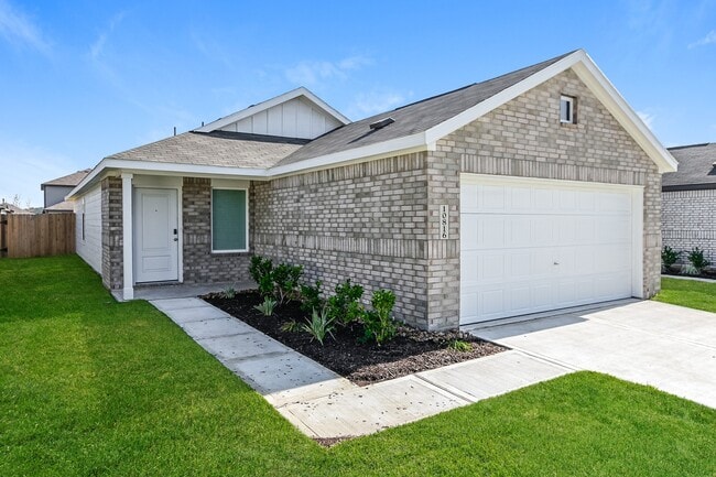 10816 Bird Of Paradise Ln in Houston, TX - Building Photo - Building Photo