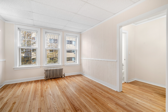 1440 W Howard St in Chicago, IL - Building Photo - Building Photo
