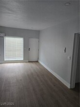 1000 Lewis Ave in Las Vegas, NV - Building Photo - Building Photo