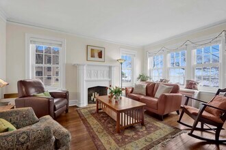 554 Sheridan Square in Evanston, IL - Building Photo - Building Photo
