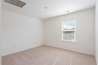116 Kaley Ln in Lenoir City, TN - Building Photo - Building Photo