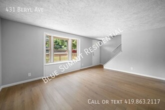 431 Beryl Ave in Mansfield, OH - Foto de edificio - Building Photo