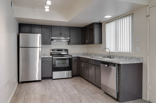Cape Cod Apartments in Tempe, AZ - Building Photo - Interior Photo