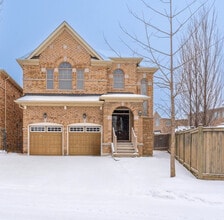 40 Coastline Dr, Unit SI ID1507997P in Brampton, ON - Building Photo - Building Photo