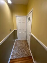 8220 S Coles Ave, Unit 1R in Chicago, IL - Building Photo - Building Photo