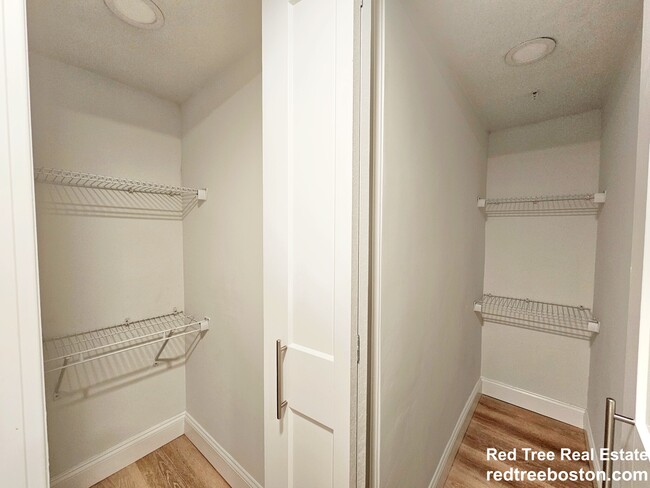 529 Beacon St in Boston, MA - Foto de edificio - Building Photo