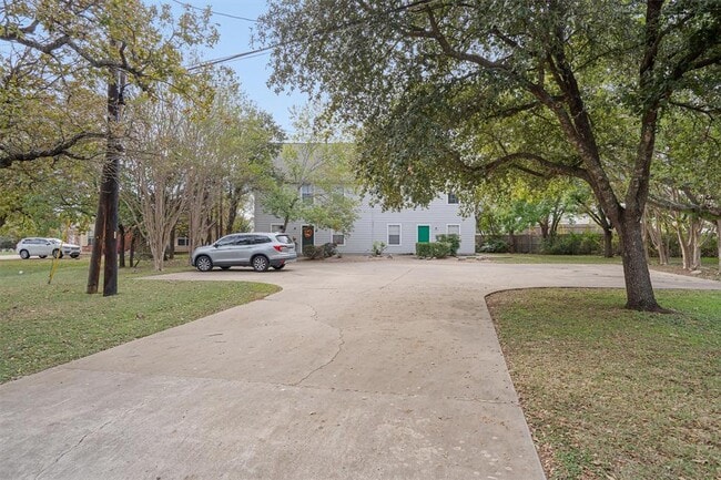 2908 Whisper Oaks Ln in Georgetown, TX - Building Photo - Building Photo