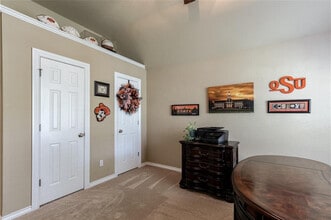 16512 Village Garden Dr in Edmond, OK - Building Photo - Building Photo