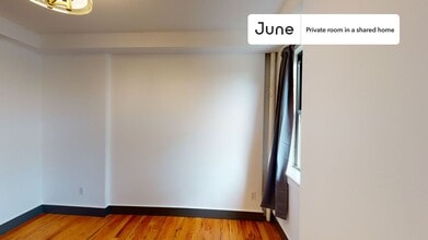 Private bedroom in 5 bed/2 bath Home in Brooklyn, NY - Building Photo - Building Photo