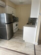 7640 Kimberly Blvd in North Lauderdale, FL - Building Photo - Building Photo