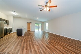 719 SW 13th Terrace in Cape Coral, FL - Building Photo - Building Photo