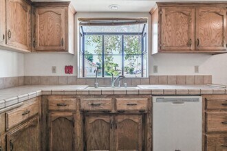 1215 Beasley St in Ridgecrest, CA - Building Photo - Building Photo