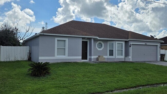 property at 913 Cambridge Ct