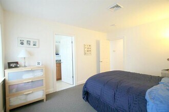 167 Auburn St, Unit 2 in Cambridge, MA - Foto de edificio - Building Photo