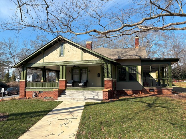 190 Milledge Cir in Athens, GA - Foto de edificio - Building Photo