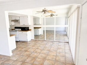 6601 Silverstream Ave in Las Vegas, NV - Building Photo - Building Photo