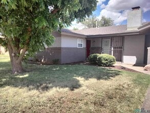 2001 Cameo St in Clovis, NM - Building Photo - Building Photo