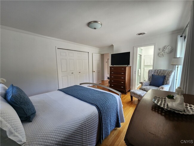 property at 2139 Terrace Ln S