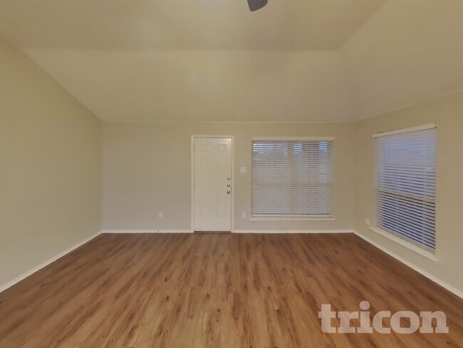 1320 Waco Turner Dr in Royse City, TX - Building Photo - Building Photo