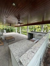 1685 SW 15th St in Miami, FL - Building Photo - Building Photo