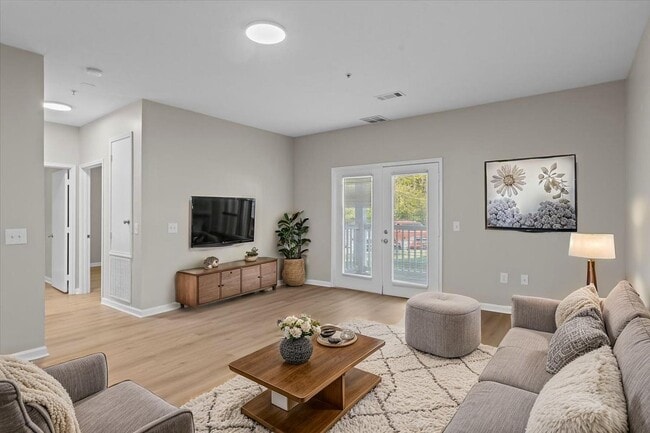 Shadowood Park in Laurel, MS - Building Photo - Building Photo