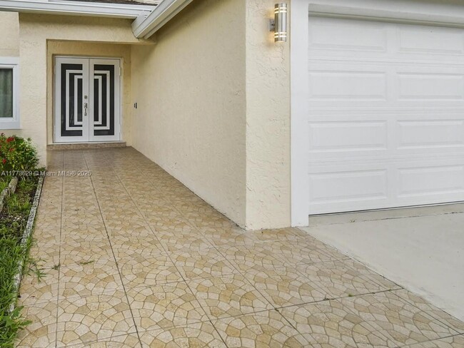 22965 Old Inlet Bridge Dr in Boca Raton, FL - Building Photo - Building Photo