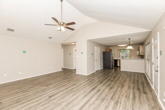 1121 Cardinal Oaks Dr in Mansfield, TX - Building Photo - Building Photo