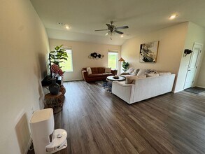 4506 SW Sackett Ave in Bentonville, AR - Building Photo - Building Photo