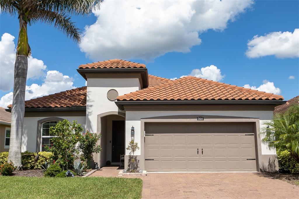 11624 Renaissance Blvd in Venice, FL - Building Photo