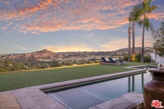 4234 Prado De Los Pajaros in Calabasas, CA - Building Photo - Building Photo