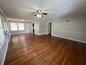 942 W Forest Ave in Jackson, TN - Building Photo - Building Photo
