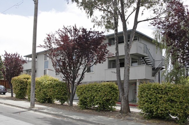 15545 Liberty St in San Leandro, CA - Foto de edificio - Building Photo