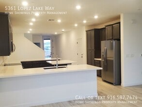 5361 Lopez Lk Wy in Sacramento, CA - Building Photo - Building Photo