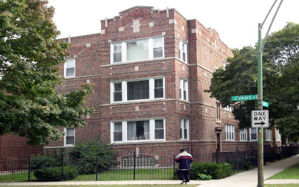 732 E 80th St in Chicago, IL - Foto de edificio