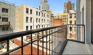 152 Ludlow St in New York, NY - Building Photo - Building Photo