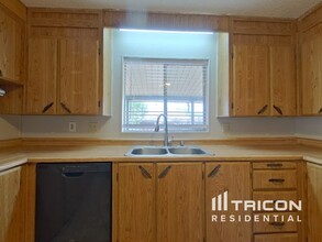 1476 Marshall Rd in Vacaville, CA - Building Photo - Building Photo