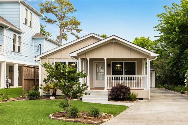 2918 Seargent St in Seabrook, TX - Building Photo - Building Photo